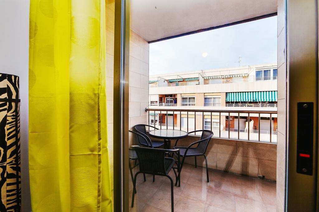 Apartamentos Madrid Torrevieja Exterior photo